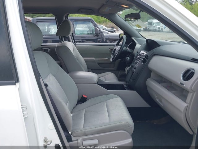 Honda PILOT LX 2014 5FNYF3H24EB004215 Image 5