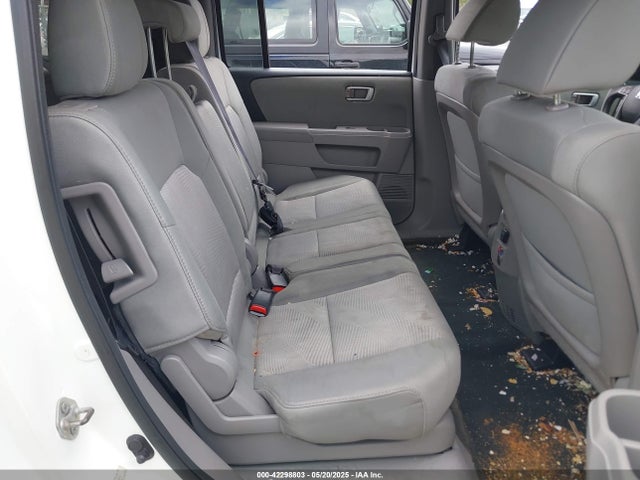 Honda PILOT LX 2014 5FNYF3H24EB004215 Image 8