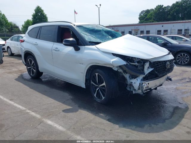 2022 TOYOTA HIGHLANDER 5TDLZRBH2NS189006