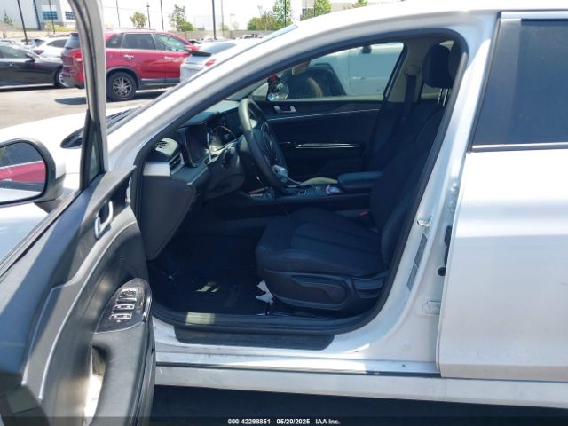 2021 KIA K5 5XXG14J26MG016484 Photo 4