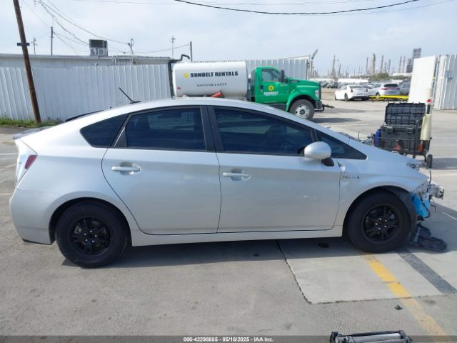 JTDKN3DU3E0378748 Toyota Prius Four