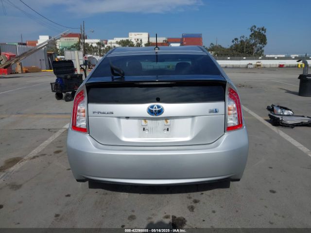 JTDKN3DU3E0378748 Toyota Prius Four