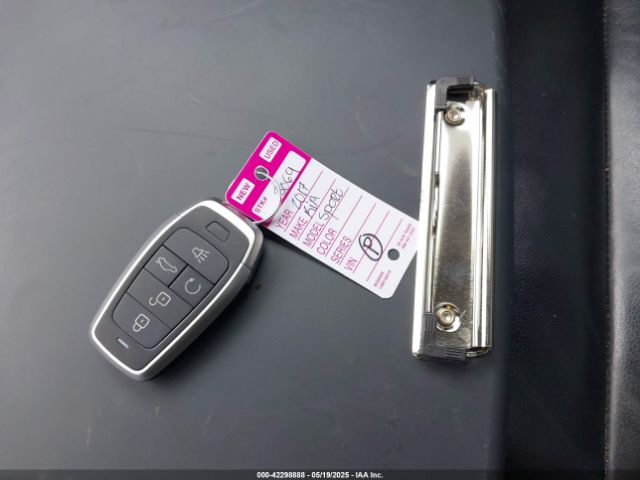 KNDPNCAC4H7072137 KIA Sportage Ex