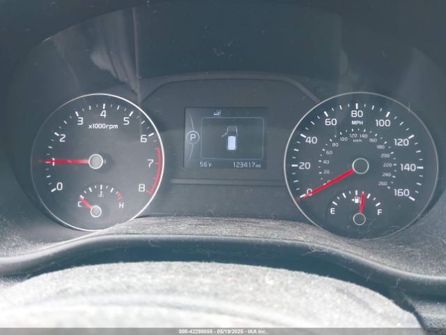KNDPNCAC4H7072137 KIA Sportage Ex
