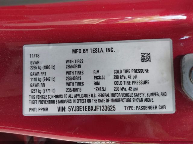 2018 TESLA MODEL 3 5YJ3E1EBXJF133625 Photo 8
