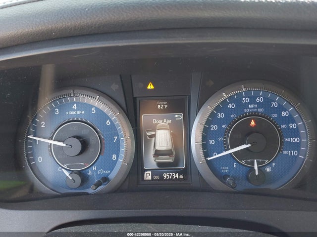 42298958 :رقم المزاد ، 5TDYZ3DC3HS857873 vin ، 2017 Toyota Sienna Xle 8 Passenger مزاد بيع