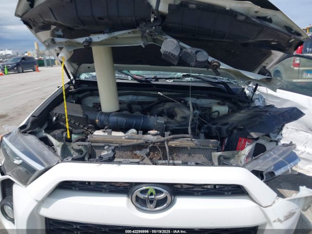 2019 TOYOTA 4RUNNER JTEBU5JR6K5679880 Photo 9