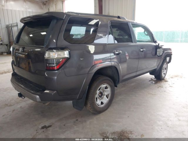 2021 TOYOTA 4RUNNER JTERU5JR7M5903918 Photo 3