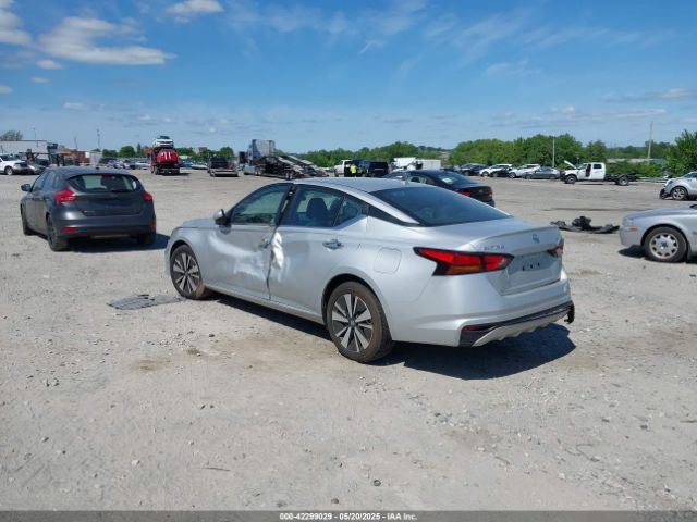 1N4BL4DV8NN308773 Nissan Altima Sv Fwd
