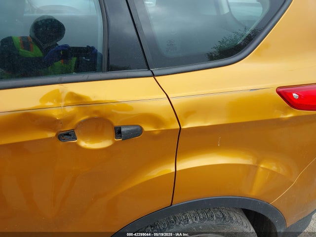 Ford Escape 2016 1FMCU0F72GUB12500 Image 18
