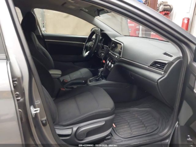 5NPD84LF7KH424833 Hyundai ELANTRA SEL
