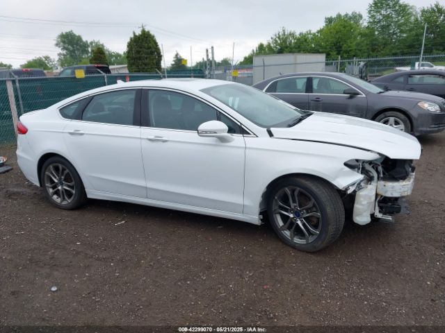 3FA6P0RUXLR139574 Ford Fusion Hybrid Titanium