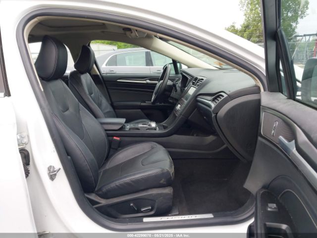 3FA6P0RUXLR139574 Ford Fusion Hybrid Titanium