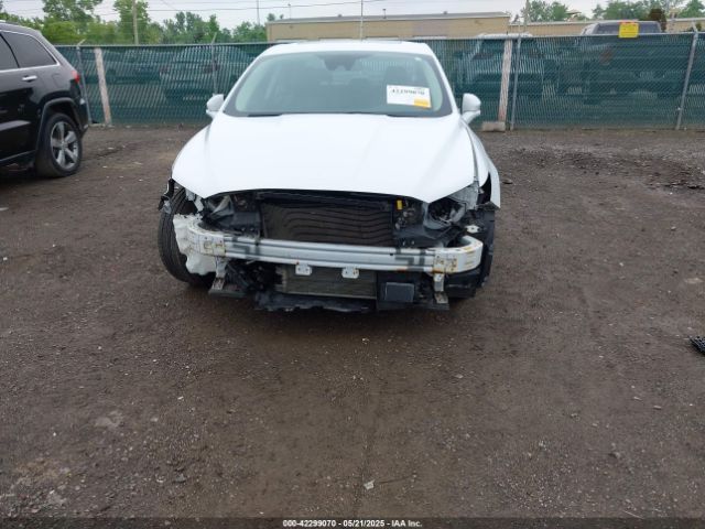 3FA6P0RUXLR139574 Ford Fusion Hybrid Titanium