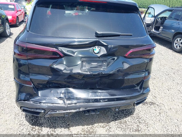 5UXJU2C5XKLB15431 BMW X5