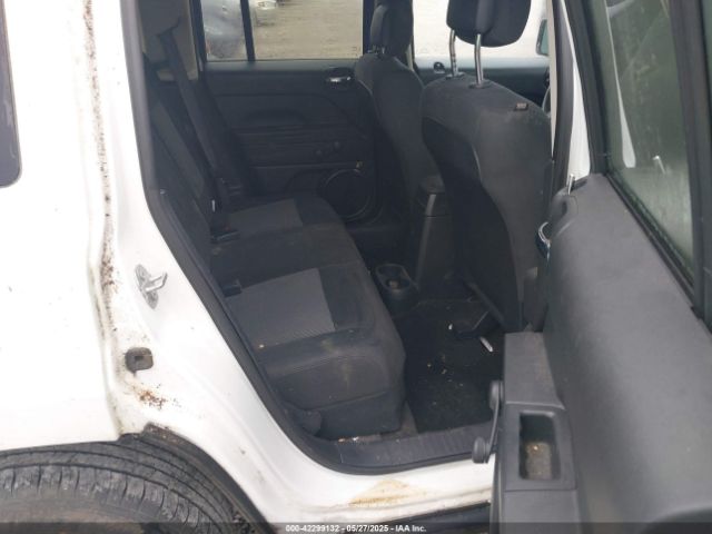 1C4NJPBA6HD207353 Jeep Patriot Sport Fwd