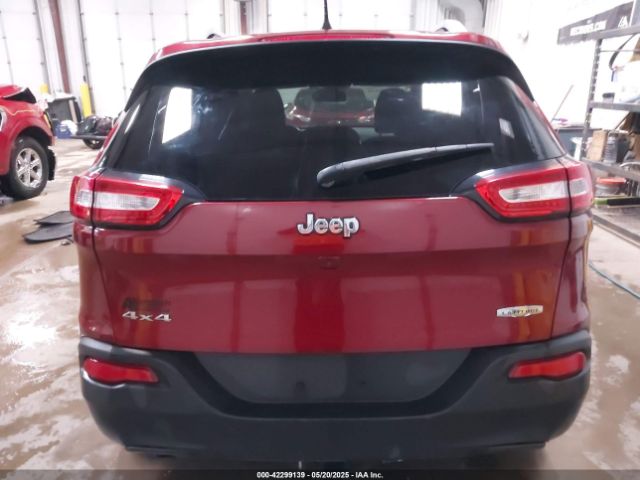 1C4PJMCB4GW327976 Jeep Cherokee Latitude