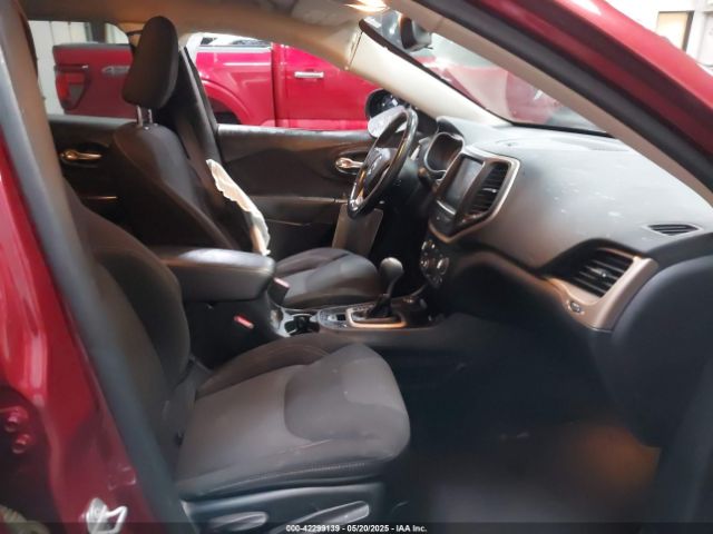 1C4PJMCB4GW327976 Jeep Cherokee Latitude