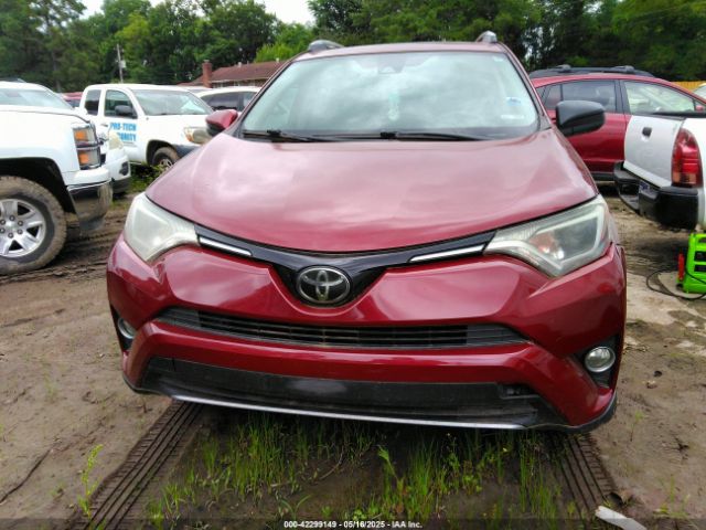 2T3WFREV7JW471206 Toyota Rav4 Xle