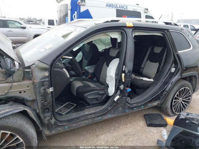 1C4PJLCB0EW314312 Jeep Cherokee Latitude
