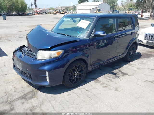 Scion XB 2014 JTLZE4FE3EJ057690 Image 2