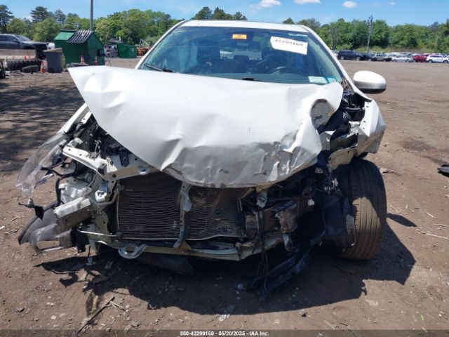 5YFBURHE7KP904888 Toyota Corolla Xle