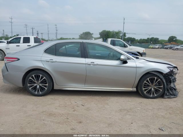 4T1B11HK7JU663850 Toyota CAMRY SE