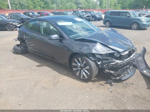 2025 TESLA MODEL 3 5YJ3E1EB4SF964054 Photo 0