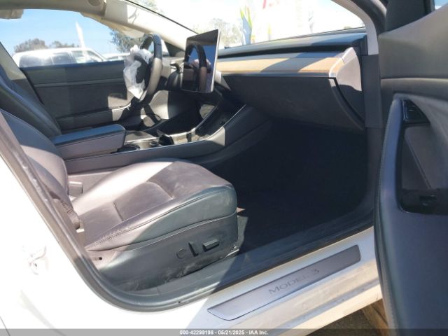 2020 TESLA MODEL 3 5YJ3E1EA9LF632443 Photo 4