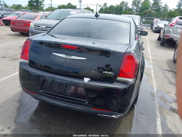 2C3CCABG9KH617937 Chrysler 300