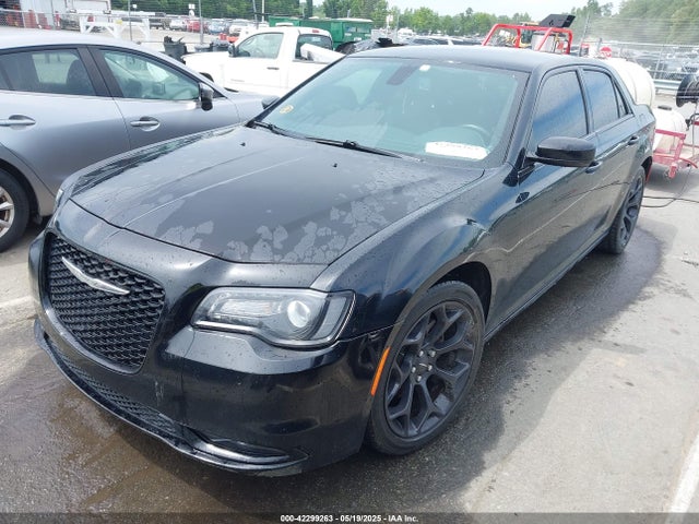 2C3CCABG9KH617937 Chrysler 300