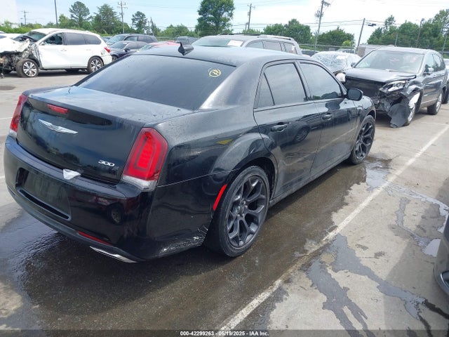 2C3CCABG9KH617937 Chrysler 300