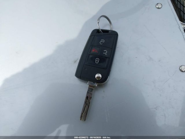 3VWC57BU2LM086319 Volkswagen 1.4 tsi