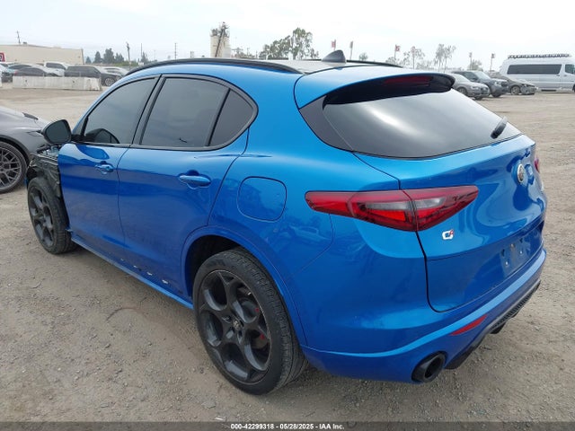 ZASPAKBNXN7D48765 Alfa Romeo Stelvio