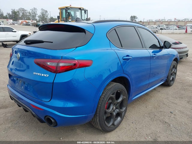 ZASPAKBNXN7D48765 Alfa Romeo Stelvio