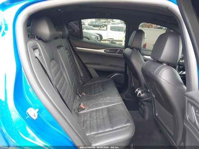ZASPAKBNXN7D48765 Alfa Romeo Stelvio