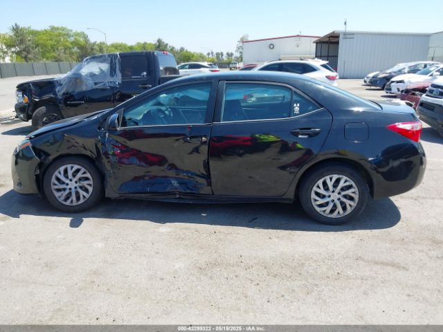 2T1BURHE1KC230429 Toyota COROLLA LE