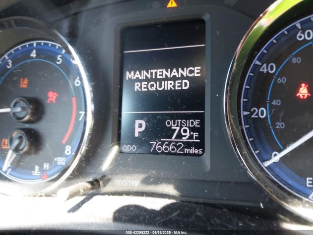 2T1BURHE1KC230429 Toyota COROLLA LE