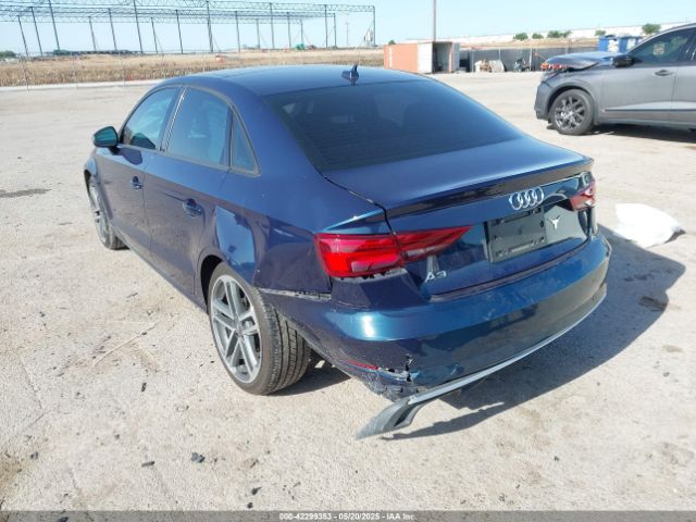 2017 AUDI A3 WAUAUGFF0H1039543 Photo 2