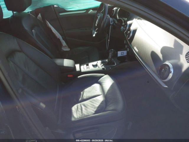 2017 AUDI A3 WAUAUGFF0H1039543 Photo 4