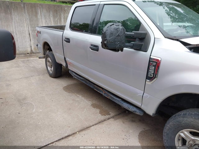 1FT7W2B61HEE59871 Ford F-250 Xlt