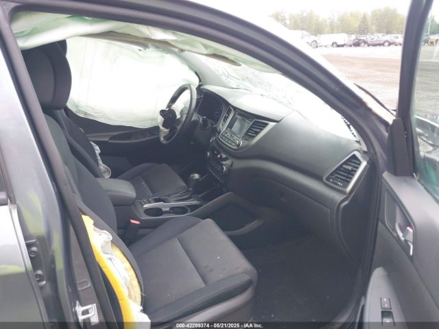 KM8J3CA24HU311332 Hyundai Tucson Sport