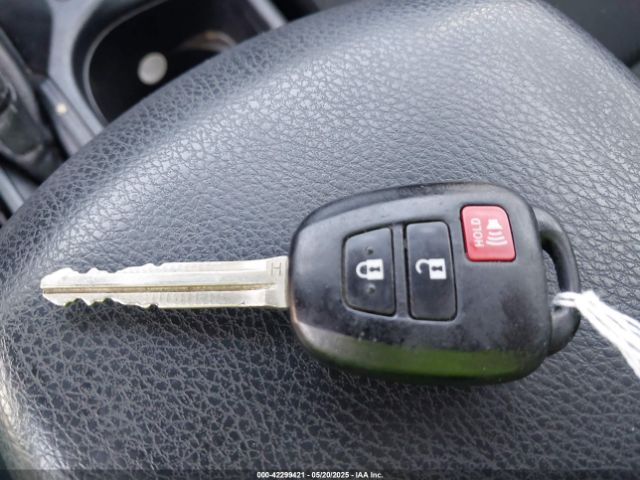 2017 TOYOTA RAV4 JTMZFREV6HJ707009 Photo 10