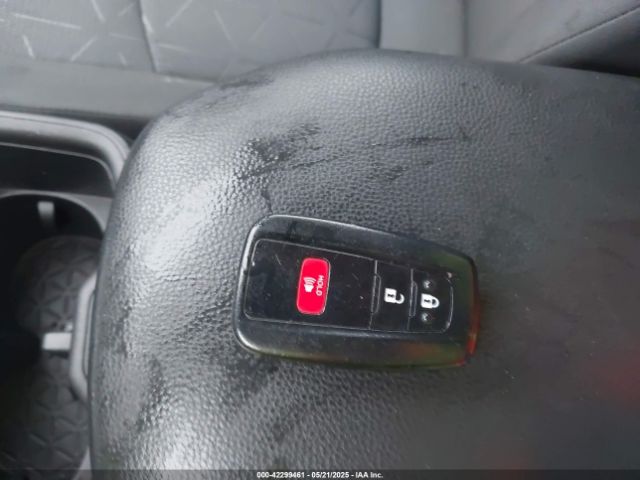 2T3P1RFV1NC275822 Toyota Rav4 Xle
