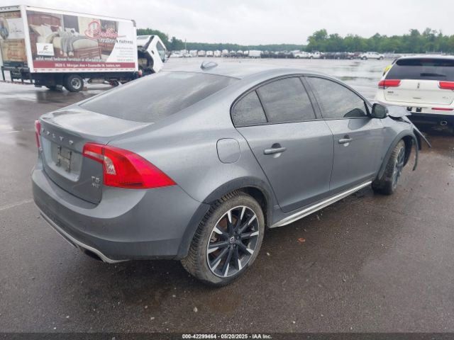 YV4612UM4G2000529 Volvo S60 Cross Country T5 Platinum