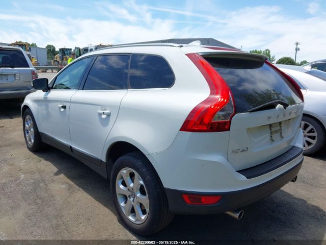 2013 VOLVO XC60 YV4952DL7D2429586 Photo 2