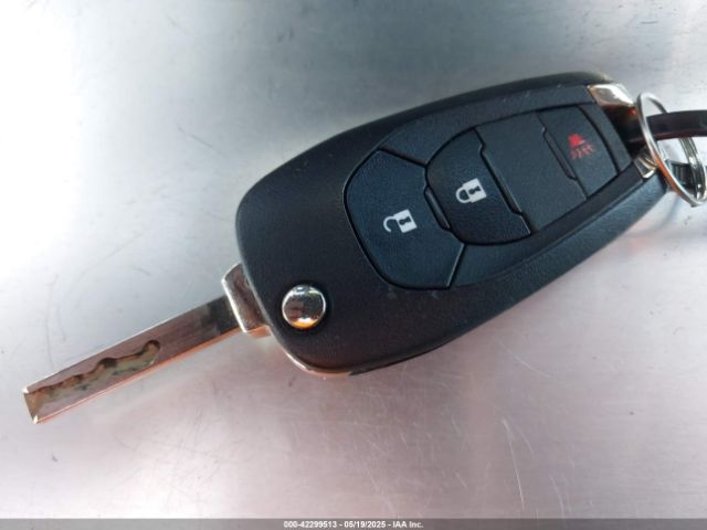 KL7CJNSBXLB031638 Chevrolet Trax Awd Ls