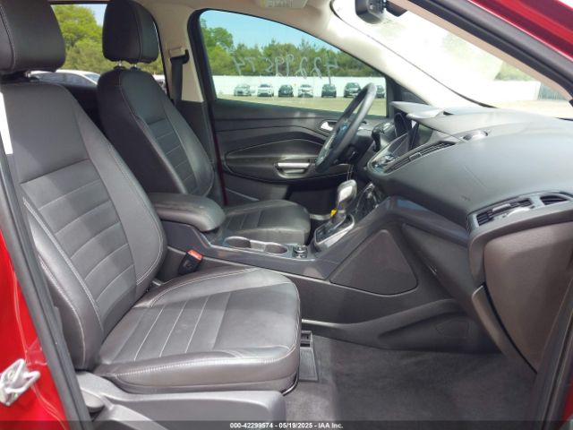 1FMCU9J93EUB27534 Ford Escape Titanium