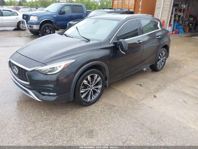 SJKCH5CR3JA052230 Infiniti Qx30 Premium
