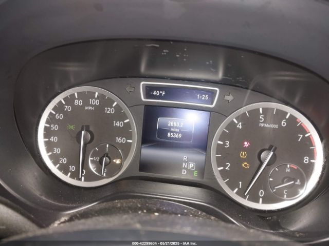SJKCH5CR3JA052230 Infiniti Qx30 Premium